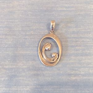 Stunning Mother and Child Pendant